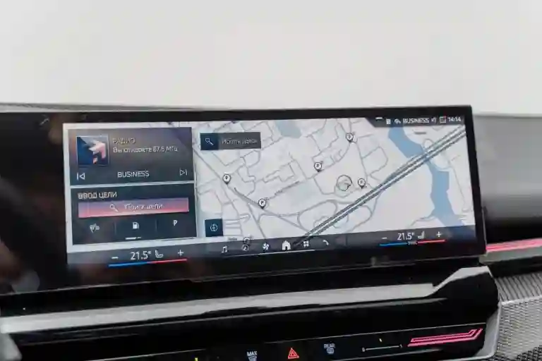 BMW&nbsp;5&nbsp;серии: сочетание стиля, технологий и драйва