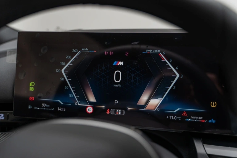 BMW&nbsp;5&nbsp;серии: сочетание стиля, технологий и драйва
