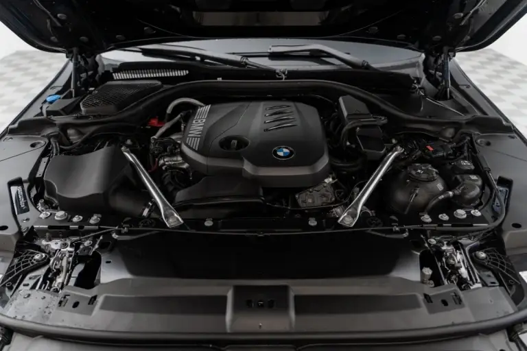 BMW&nbsp;5&nbsp;серии: сочетание стиля, технологий и драйва